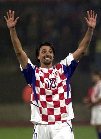 4人很关键！湖人25分大胜，东契奇27+12 艾顿创纪录！