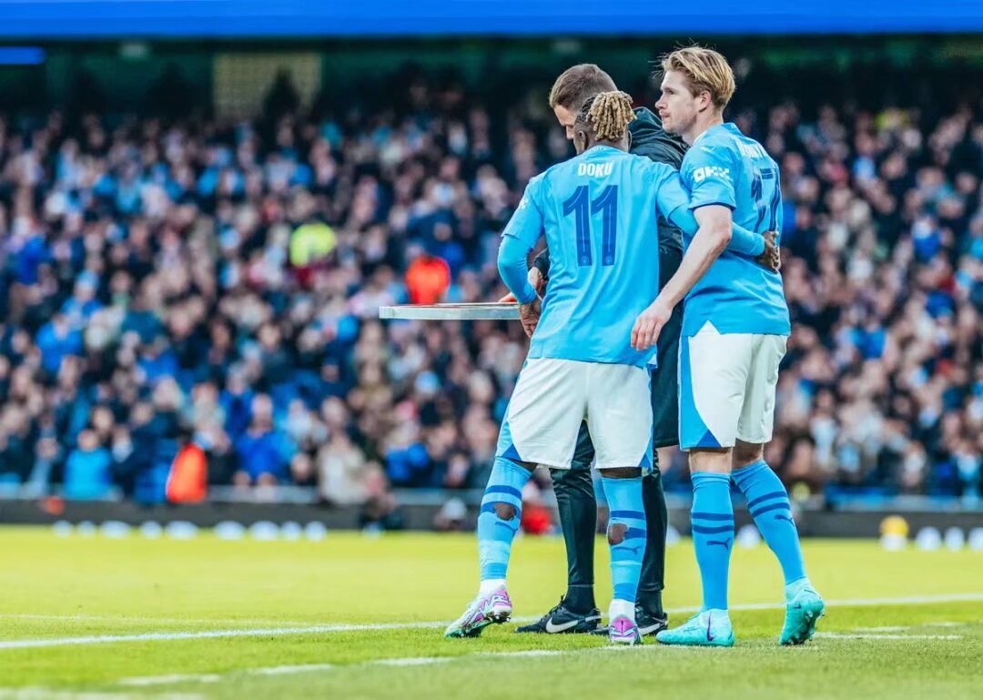 全城申爱，温暖相随！2025上海马拉松高光时刻全记录