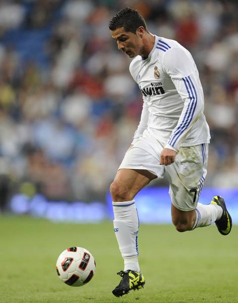 [中超]上海海港夺得2025赛季中超冠军