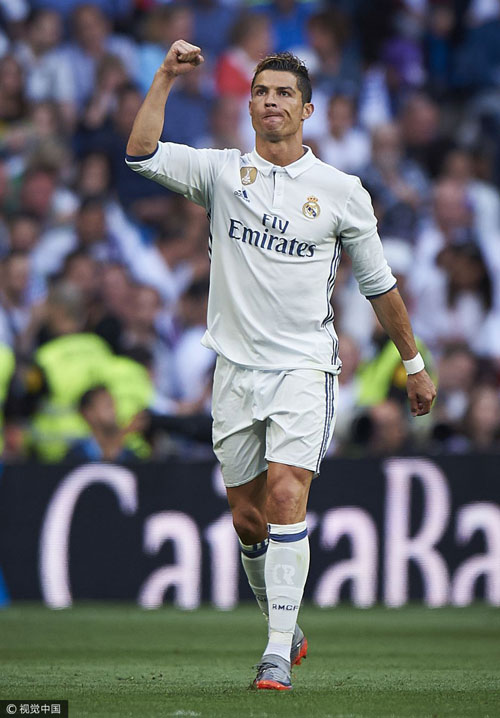 勒布朗·詹姆斯出战吗 湖人对阵雄鹿伤病报告