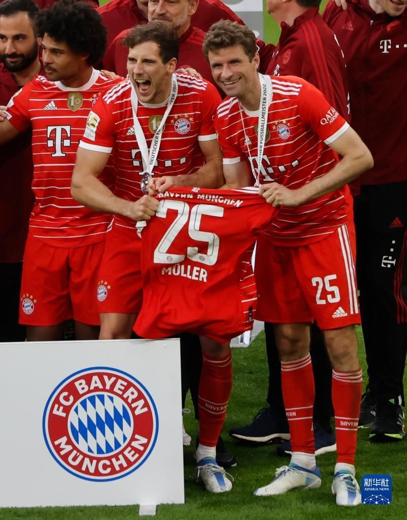 舒马赫现状 治疗花费早已超20亿 只能眼神交流 首冠赛车被拍卖