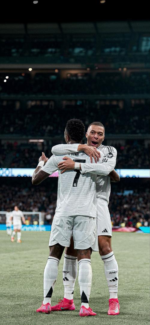 4年5500万！场均轰26+7+7，NBA最失望球队，把重建基石便宜卖掉了